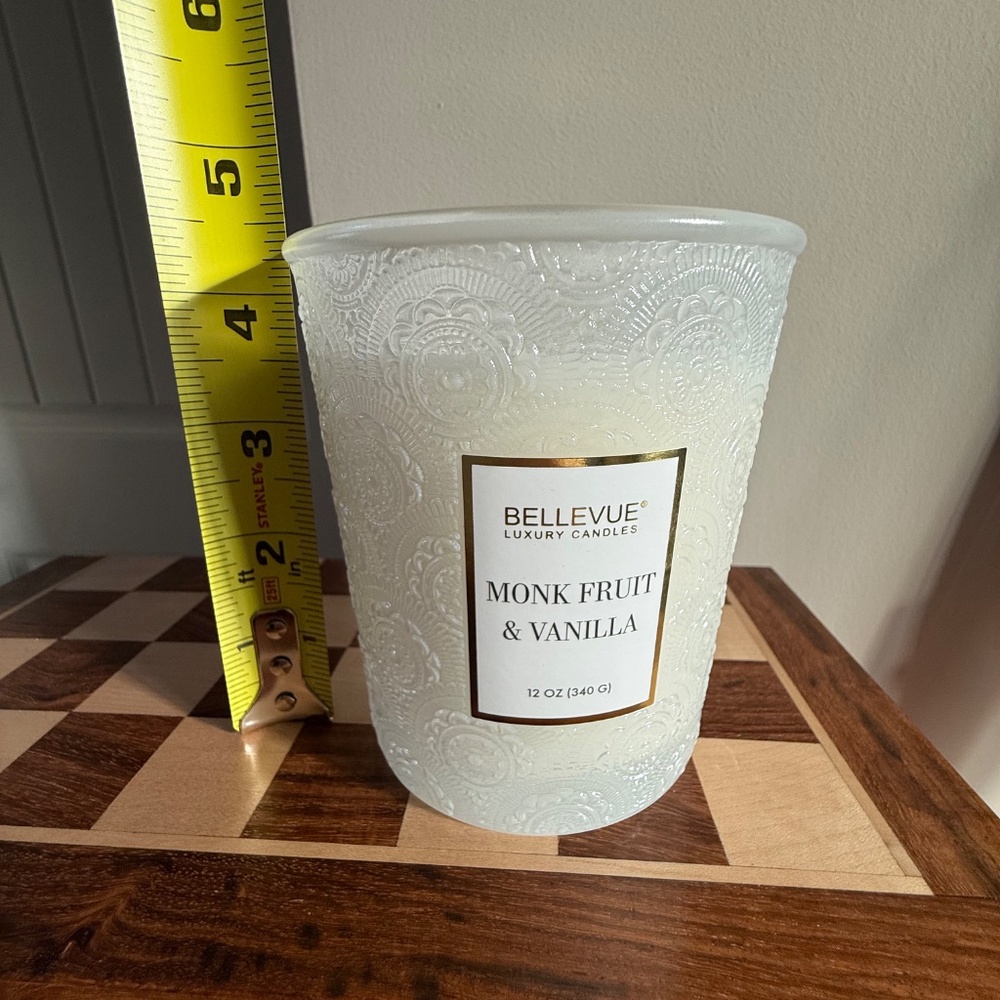 Bellevue Luxury Candle Monk Fruit & Vanilla 12 oz. Double Wick New - Picture 6 of 7